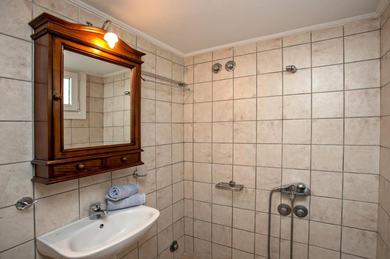 Christie S House Villa Skaladhos Bagian luar foto